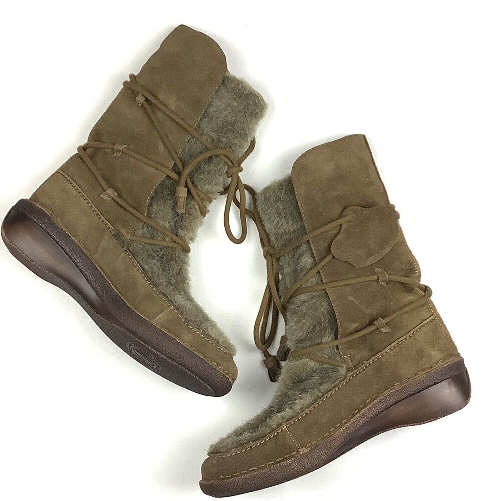 Nine West Vintage American Collection Faux Fur Boots Women's 9M Green Lace Up